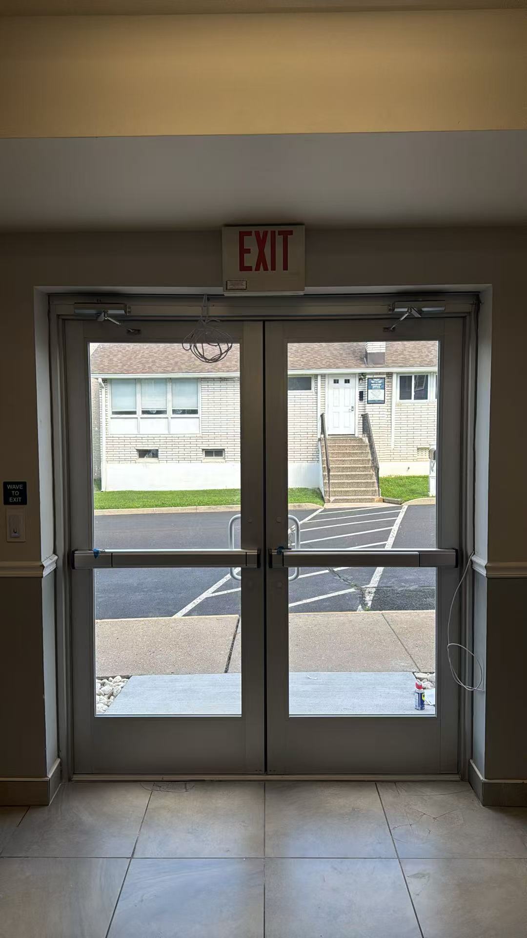 36" Concealed Vertical Rod Panic Device